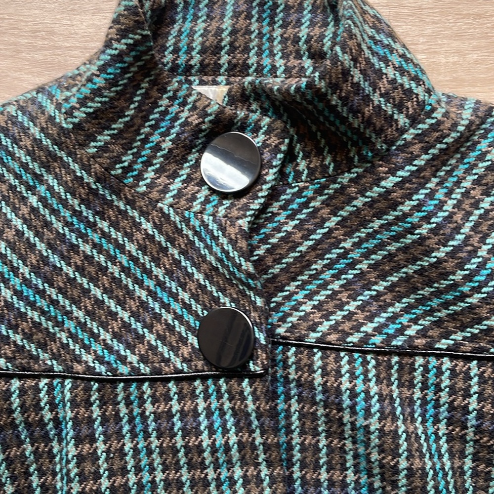 Coat - Picture 10 of 12